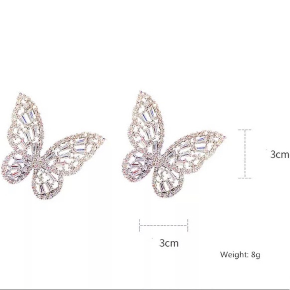 NEW Shiny Butterfly Silver Stud Earrings - Picture 8 of 8